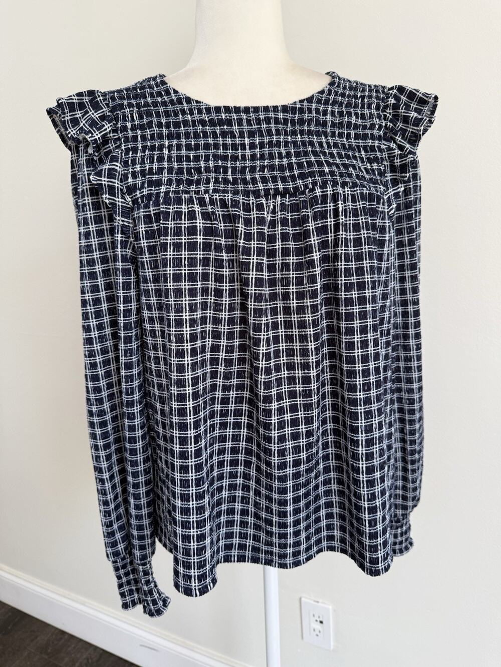 Loft Women Plaid Ruffle Ruched Blue White LS Stretch Blouse M